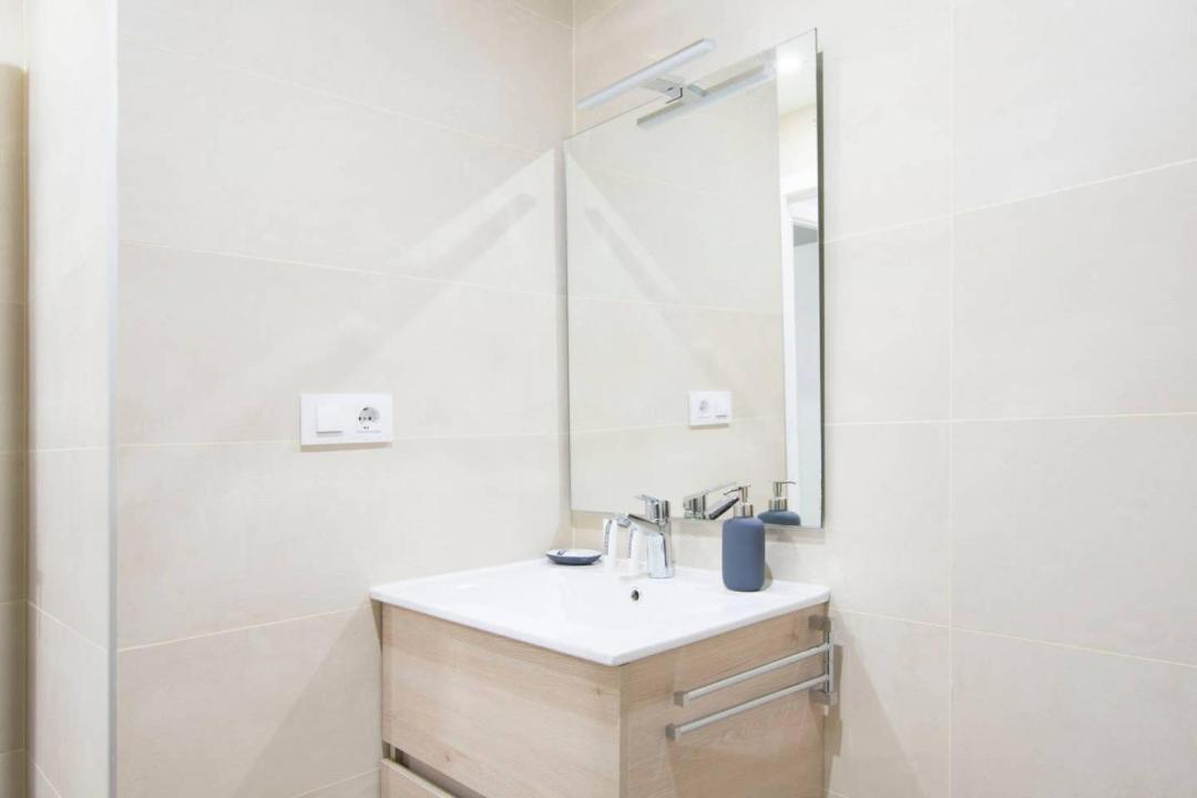 Cruz Apartment Madrid Ngoại thất bức ảnh